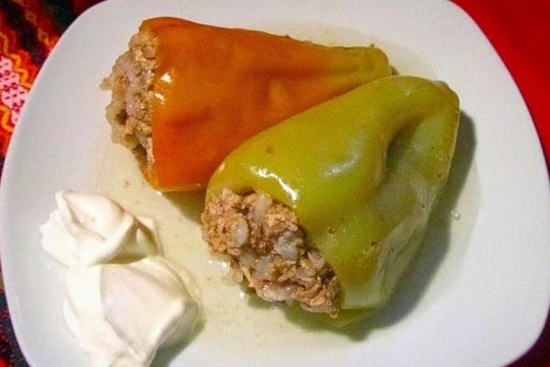 Picture of Stuffed Peppers with Meat and Rice - 1 portion